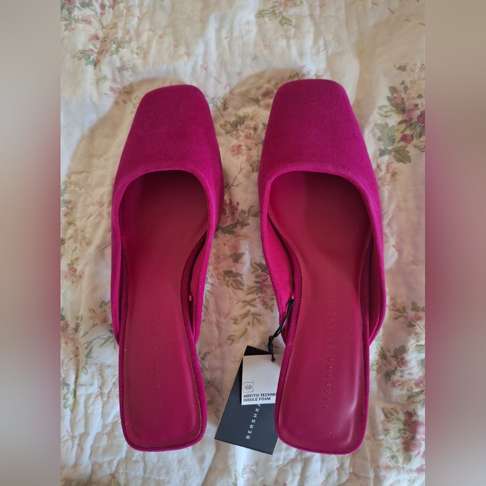Bershka Velvet Mules
